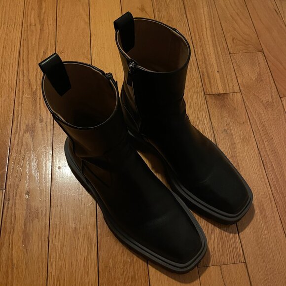 FERRAGAMO Ankle Boots MSRP 1200 US 9 EU 42 Black Leather Grey Accent Side Zip main image 9
